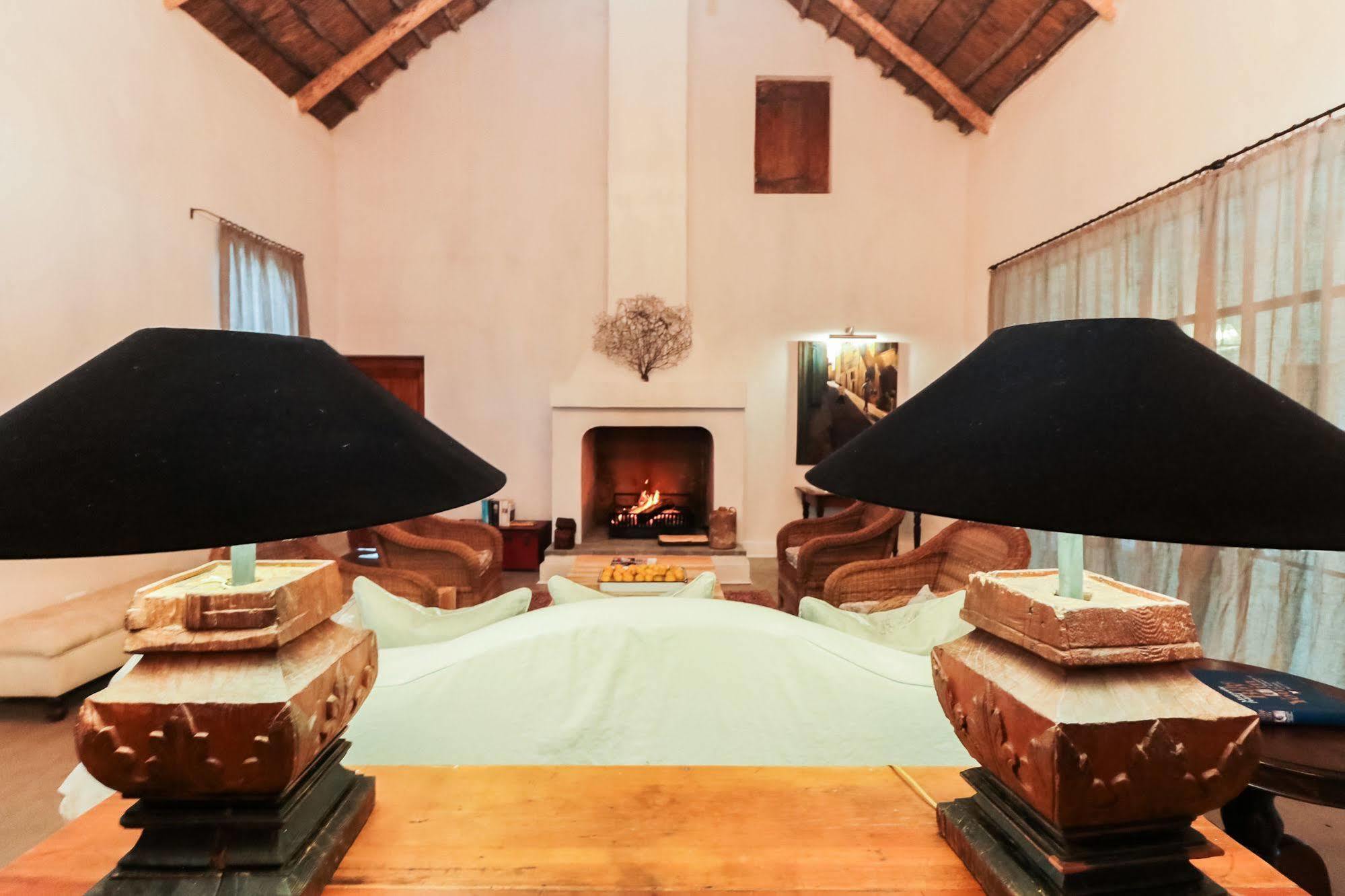 Bed and Breakfast The Whyte House Graaff-Reinet Esterno foto